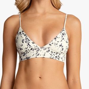 Boys and arrow pounce top